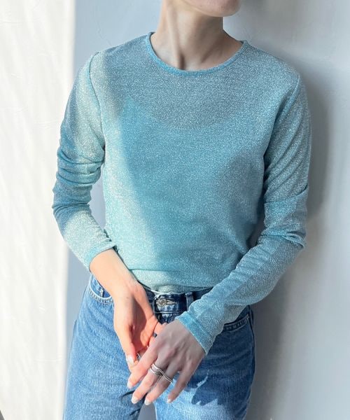 LOWRYS FARM（ローリーズファーム）の「ラメクルーロングスリーブ（トップス・アイボリー08/ブラック09/シルバー12/ブルー85・FREE）」の10枚目の写真