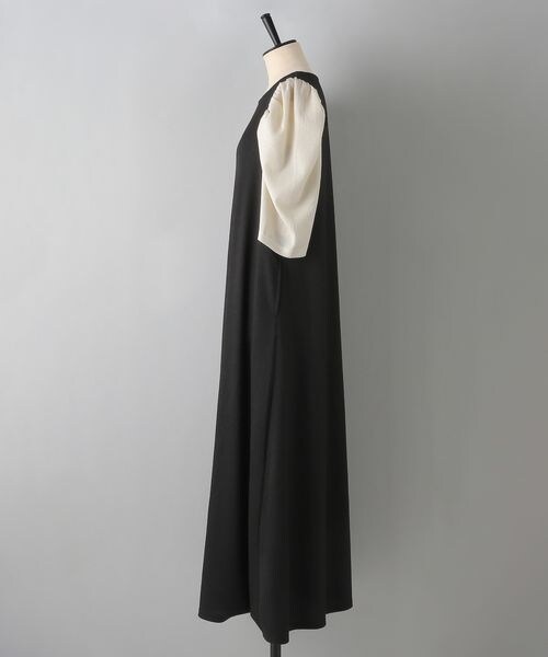 A part by(アパートバイ)の「テクスチャーカタパフワンピース_5分袖(ワンピース/ドレス・バイカラー 10/イエロー 65・F)」の4枚目の写真