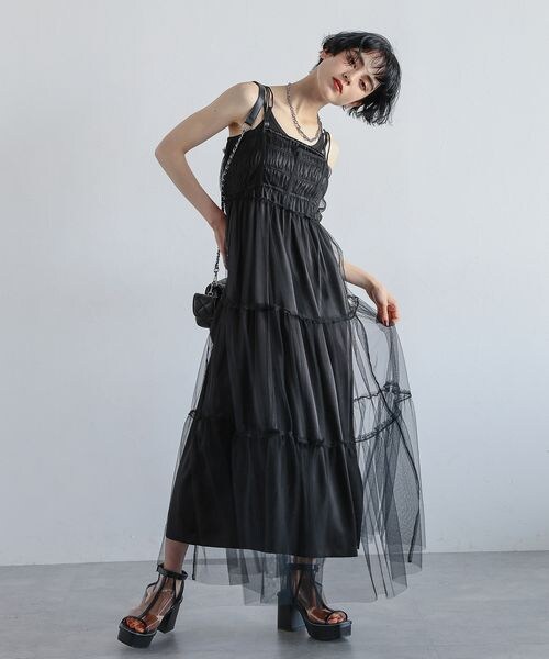 PAGEBOY(ページボーイ)の「チュールレイヤードSETワンピース(ワンピース/ドレス・ホワイト×グレー06/ブラック×ブラック09/チャコール×ネイビー18・F)」の19枚目の写真