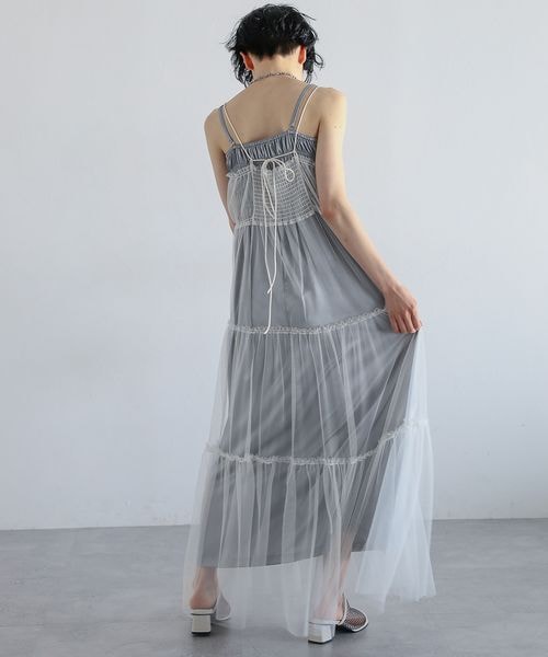 PAGEBOY(ページボーイ)の「チュールレイヤードSETワンピース(ワンピース/ドレス・ホワイト×グレー06/ブラック×ブラック09/チャコール×ネイビー18・F)」の8枚目の写真