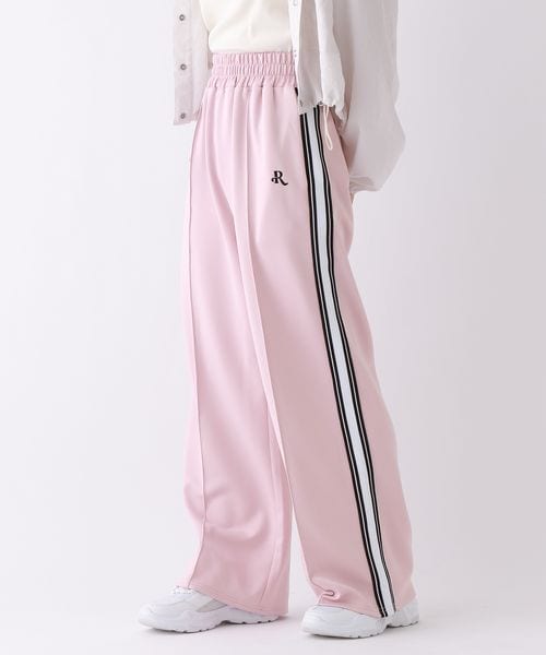 repipi armario（レピピ アルマリオ）の「☆WEB先行予約☆ワイドトラックパンツ（パンツ・アイボリー08/ブラック09/ピンク23/ライトブルー82・S(140~150cm)/M(150~160cm)/L(160cm~)）」の2枚目の写真