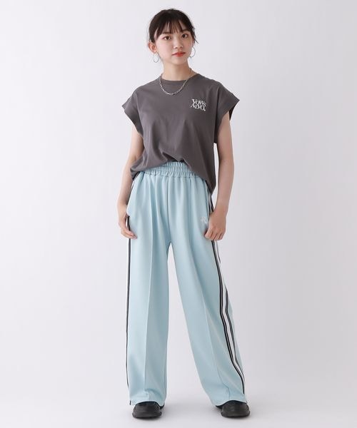 repipi armario（レピピ アルマリオ）の「☆WEB先行予約☆ワイドトラックパンツ（パンツ・アイボリー08/ブラック09/ピンク23/ライトブルー82・S(140~150cm)/M(150~160cm)/L(160cm~)）」の9枚目の写真