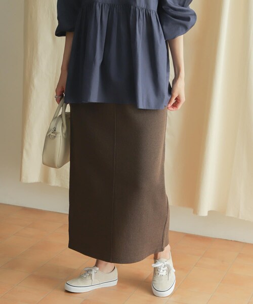 URBAN RESEARCH DOORS（アーバンリサーチドアーズ）の「『セットアップ対応』ブークレカットストレートスカート（スカート・レディース・L.BEIGE/CHARCOAL・M）」の10枚目の写真