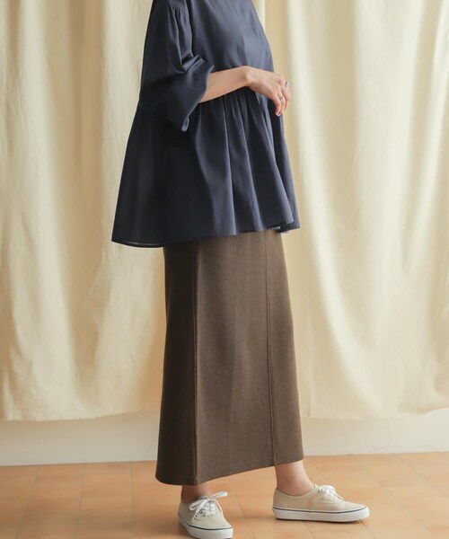 URBAN RESEARCH DOORS（アーバンリサーチドアーズ）の「『セットアップ対応』ブークレカットストレートスカート（スカート・レディース・L.BEIGE/CHARCOAL・M）」の5枚目の写真