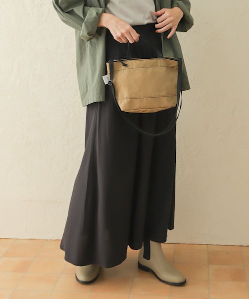 URBAN RESEARCH DOORS（アーバンリサーチドアーズ）の「フレアロングスカート（スカート・レディース・KHAKI/BLACK/Y/KHAKI・M）」の7枚目の写真