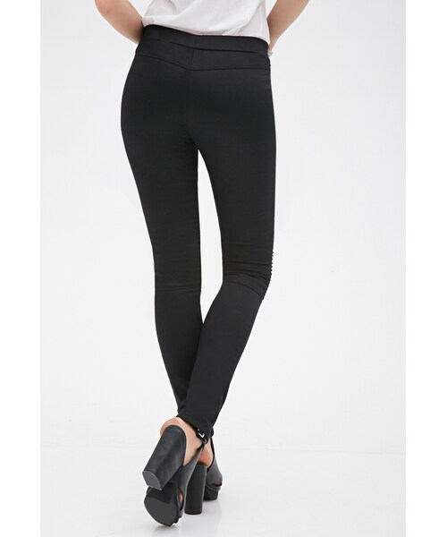 FOREVER 21(フォーエバー トゥエンティーワン)の「FOREVER 21 Tonal Topstitched Skinny Pants(デニムパンツ・レディース・Black・X-Small/Small/Medium/Large)」の5枚目の写真