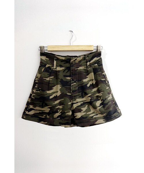 WEGO（ウィゴー）の「WEGO High Waist Tuck Short Pants（パンツ・レディース・BLACK/green multi/Blue/NAVY・F）」の4枚目の写真