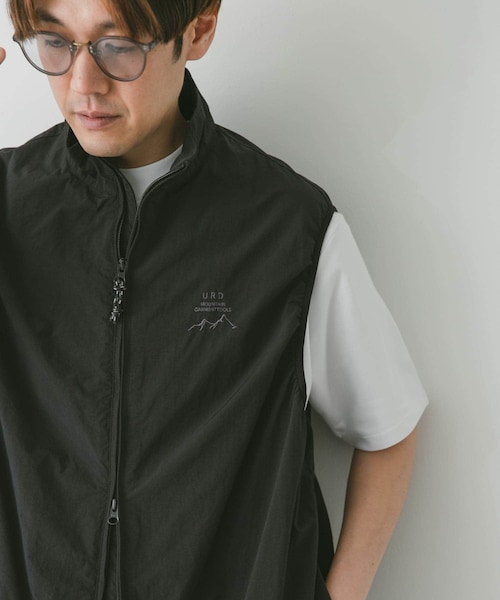 URBAN RESEARCH DOORS（アーバンリサーチドアーズ）の「『セットアップ対応』URDリップストップナイロンベスト（ジャケット/アウター・メンズ・TAUPE/BLACK/NAVY・M/L）」の9枚目の写真
