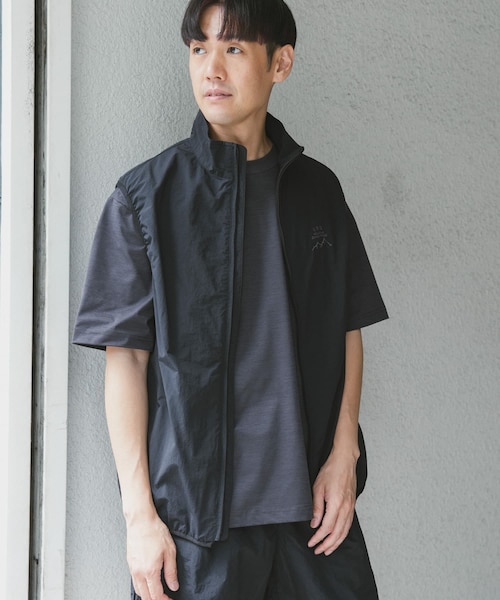 URBAN RESEARCH DOORS（アーバンリサーチドアーズ）の「『セットアップ対応』URDリップストップナイロンベスト（ジャケット/アウター・メンズ・TAUPE/BLACK/NAVY・M/L）」の5枚目の写真