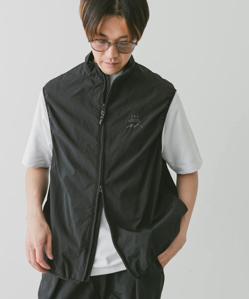 URBAN RESEARCH DOORS（アーバンリサーチドアーズ）の「『セットアップ対応』URDリップストップナイロンベスト（ジャケット/アウター・メンズ・TAUPE/BLACK/NAVY・M/L）」の12枚目の写真