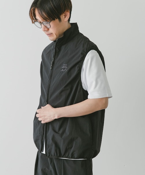 URBAN RESEARCH DOORS（アーバンリサーチドアーズ）の「『セットアップ対応』URDリップストップナイロンベスト（ジャケット/アウター・メンズ・TAUPE/BLACK/NAVY・M/L）」の15枚目の写真