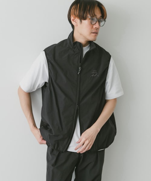 URBAN RESEARCH DOORS（アーバンリサーチドアーズ）の「『セットアップ対応』URDリップストップナイロンベスト（ジャケット/アウター・メンズ・TAUPE/BLACK/NAVY・M/L）」の17枚目の写真