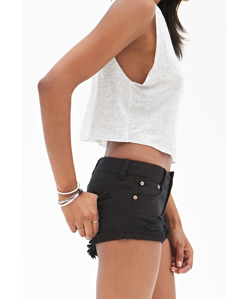 FOREVER 21(フォーエバー トゥエンティーワン)の「FOREVER 21 Distressed Denim Shorts(その他パンツ・レディース・Rust/Teal/Black・27/28/29/30)」の3枚目の写真