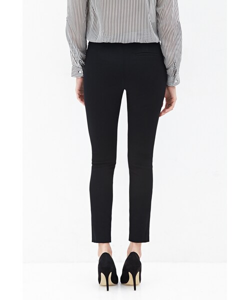FOREVER 21(フォーエバー トゥエンティーワン)の「FOREVER 21 Twill Woven Skinny Trousers(デニムパンツ・レディース・Black・Large/Medium)」の5枚目の写真
