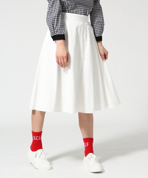 LOWRYS FARM(ローリーズファーム)の「デニムフレアミディスカート(スカート・レディース・オフ/ブルー/ネイビー・F)」の1枚目の写真