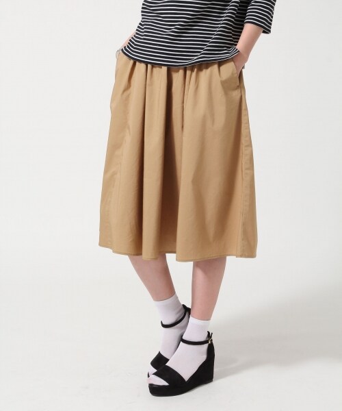 GLOBAL WORK（グローバルワーク）の「フハクミディーフレアースカート（スカート・レディース・ホワイトストライプ01/ブラック09/ベージュ55/ネイビー88/ブルー89・Ｍ/Ｌ）」の3枚目の写真