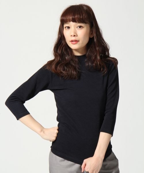 HARE（ハレ）の「リップルハイネックプルオーバー7分袖（トップス・レディース・ホワイト×ブラック/ブラック×ホワイト/ネイビー・FREE）」の3枚目の写真