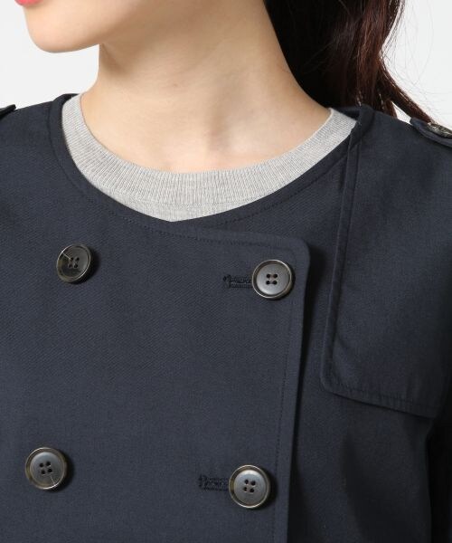 A part by（アパートバイ）の「TCノーカラーショートトレンチコート