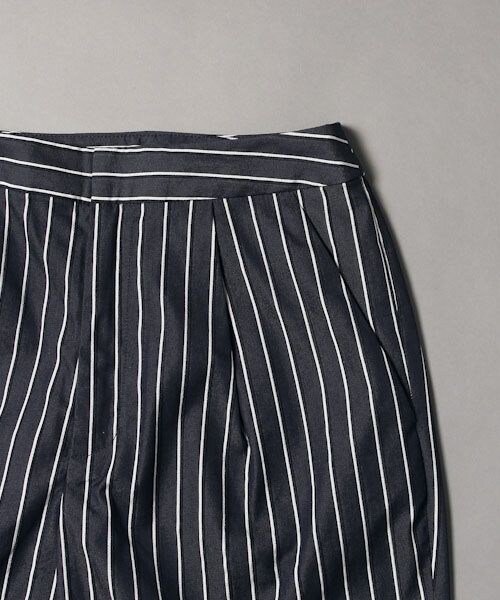 Andemiu（アンデミュウ）の「【WEB先行予約】ストライプテーパードパンツ（パンツ・レディース・ホワイト/ネイビー・S/M）」の7枚目の写真