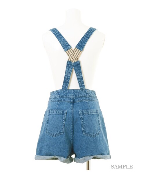 LILY BROWN（リリーブラウン）の「サスペンダー付ショートパンツ（ショートパンツ・レディース・BLU/DBLU・0/1）」の4枚目の写真
