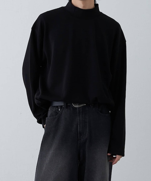 COLONY 2139（コロニートゥーワンスリーナイン）の「【8.19(土)12:00販売 】ドレープリブ長袖ハイネック（Tシャツ/カットソー・メンズ・ホワイト/グレー/ブラック・M/L）」の2枚目の写真