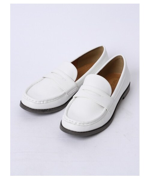 earth music&ecology(アースミュージックアンドエコロジー)の「ベーシックローファー(パンプス・レディース・オフホワイト/ブラック・22.5cm/23cm/23.5cm/24cm/24.5cm)」の1枚目の写真