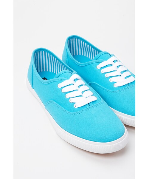 FOREVER 21（フォーエバー トゥエンティーワン）の「FOREVER 21 Classic Canvas Plimsolls（スニーカー・レディース・Red/Black/Periwinkle/Pink/White/Teal・8/10/9/6/7）」の5枚目の写真