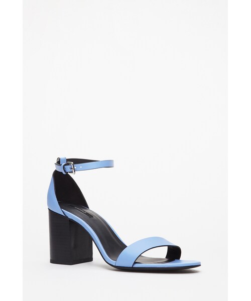 FOREVER 21(フォーエバー トゥエンティーワン)の「FOREVER 21 Ankle Strap Faux Leather Sandals(サンダル・レディース・White/Black/Pink/Periwinkle・7.5/10/6/6.5/9/8.5/5.5/7/8)」の9枚目の写真