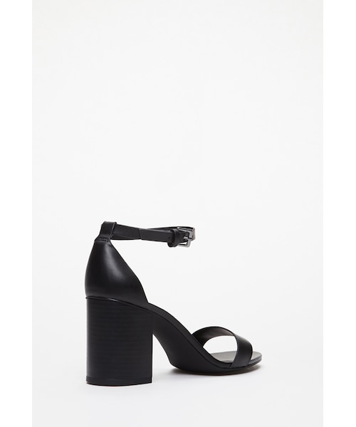 FOREVER 21(フォーエバー トゥエンティーワン)の「FOREVER 21 Ankle Strap Faux Leather Sandals(サンダル・レディース・White/Black/Pink/Periwinkle・7.5/10/6/6.5/9/8.5/5.5/7/8)」の17枚目の写真