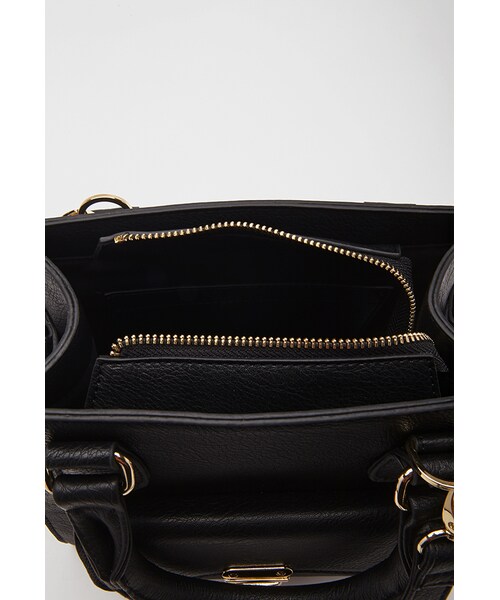 FOREVER 21(フォーエバー トゥエンティーワン)の「FOREVER 21 Structured Faux Leather Satchel(ショルダーバッグ・レディース・Taupe/Black/Tan・One size)」の15枚目の写真