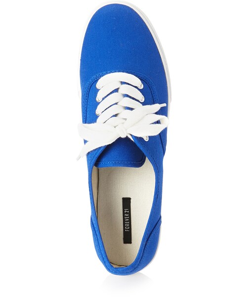 FOREVER 21(フォーエバー トゥエンティーワン)の「FOREVER 21 Classic Canvas Plimsolls(スニーカー・レディース・Black/Bright cobalt・6/8)」の2枚目の写真