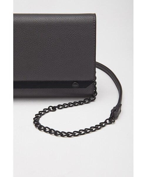 FOREVER 21（フォーエバー トゥエンティーワン）の「FOREVER 21+ Chain Strap Crossbody（ショルダーバッグ・レディース・Black/Cream/Yellow/Grey・One size）」の12枚目の写真