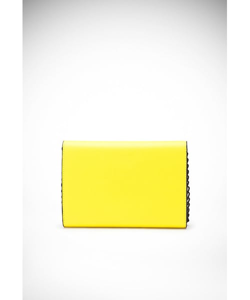 FOREVER 21（フォーエバー トゥエンティーワン）の「FOREVER 21+ Chain Strap Crossbody（ショルダーバッグ・レディース・Black/Cream/Yellow/Grey・One size）」の10枚目の写真