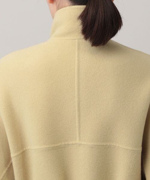 Curensology（カレンソロジー）の「マンテコリバースタンドコート