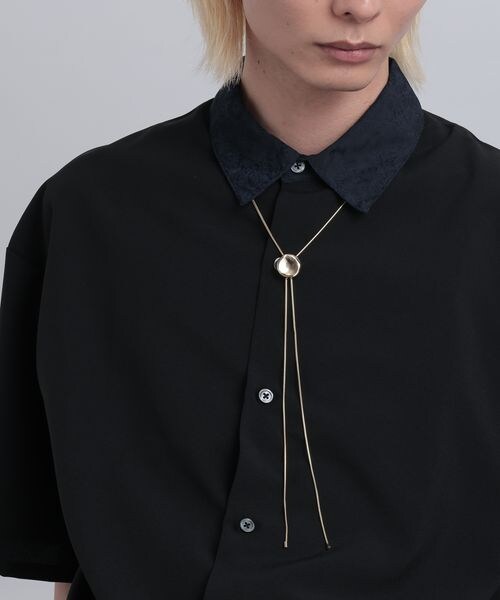 HARE(ハレ)の「メタルループタイ(アクセサリー・メンズ・シルバー10/シルバー系その他11/シルバー系その他12/ゴールド60・F/FREE)」の4枚目の写真