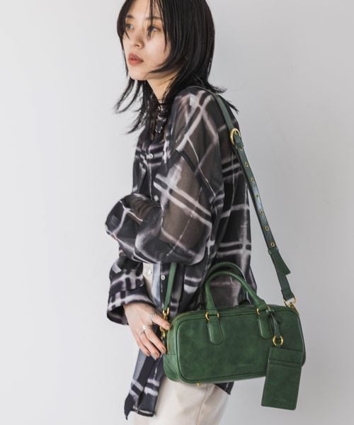 JEANASIS(ジーナシス)の「ヴィンテージレザーライクボストンBAG(バッグ・ブラック系(09)/ブラウン系(52)/グリーン系(78)・FREE)」の3枚目の写真