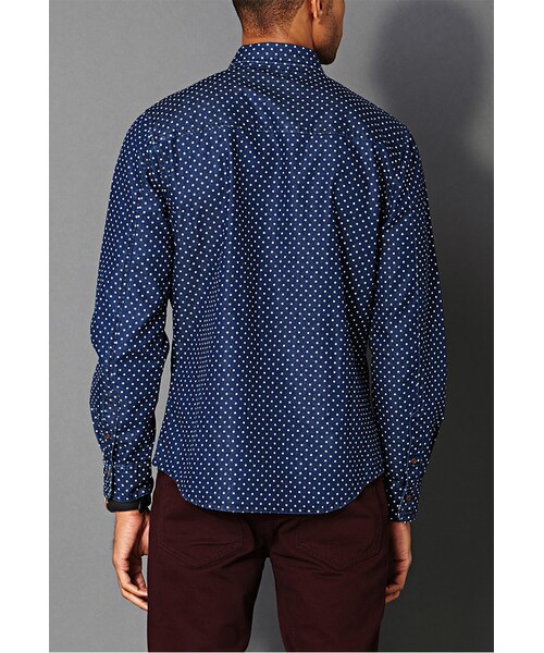 FOREVER 21(フォーエバー トゥエンティーワン)の「21 MEN Classic Fit Dotted Denim Shirt(シャツ/ブラウス・メンズ・Denim washed・X-Small/X-Large)」の2枚目の写真