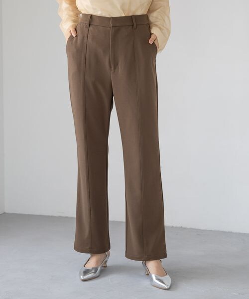 LEPSIM（レプシィム）の「ヨクノビセミフレアパンツ（パンツ・ブラック09/グレージュ13/ブラウン58・M/L）」の3枚目の写真