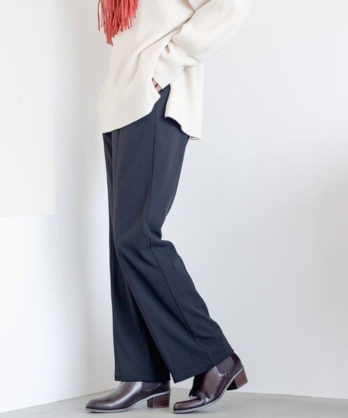 LEPSIM（レプシィム）の「ヨクノビセミフレアパンツ（パンツ・ブラック09/グレージュ13/ブラウン58・M/L）」の4枚目の写真