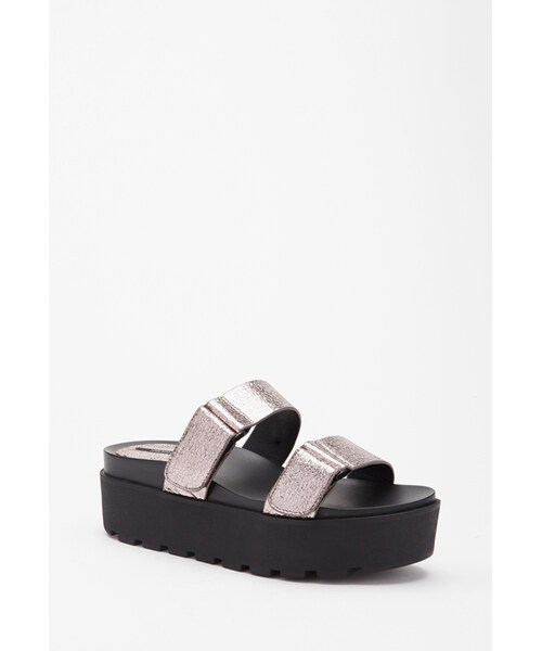 FOREVER 21(フォーエバー トゥエンティーワン)の「FOREVER 21 Faux Leather Flatform Sandals(サンダル・レディース・Mint/Black/Pewter・7/5.5/9/7.5/8.5/6.5/8/6/10)」の17枚目の写真