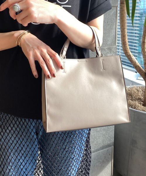 LEPSIM（レプシィム）の「フェイクレザー3WAYバッグ（バッグ・アイボリー08/ブラック09/グレージュ51/ライトブラウン57・ONE SIZE）」の3枚目の写真
