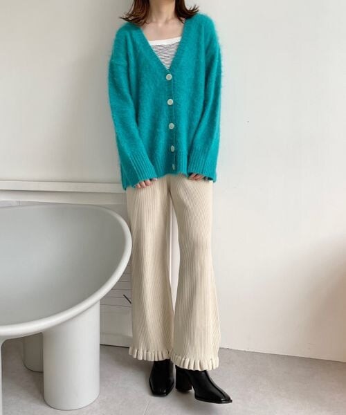 虎璃 フリルニット、パンツ、ネックレスセット LOWRYS FARM（ローリーズファーム）の「スソフリルニットパンツ