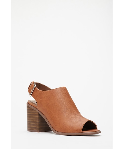 FOREVER 21（フォーエバー トゥエンティーワン）の「FOREVER 21 Buckled Peep-Toe Heels（サンダル・レディース・White/Black/Tan・10/7.5/8.5/7/6.5/5.5/9/8/6）」の12枚目の写真