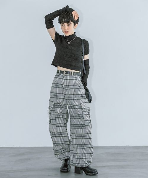 PAGEBOY（ページボーイ）の「2WAYスリーブリブTOPS（トップス・ホワイト系01/ブラック系08/ブラック09・F）」の13枚目の写真