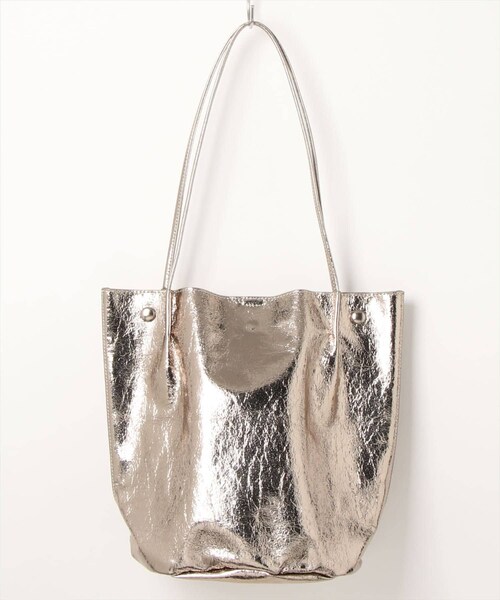 natural couture（ナチュラルクチュール）の「クラッシュメタリック肩入トートバッグ（ショルダーバッグ・レディース・その他1/その他2・FREE）」の2枚目の写真
