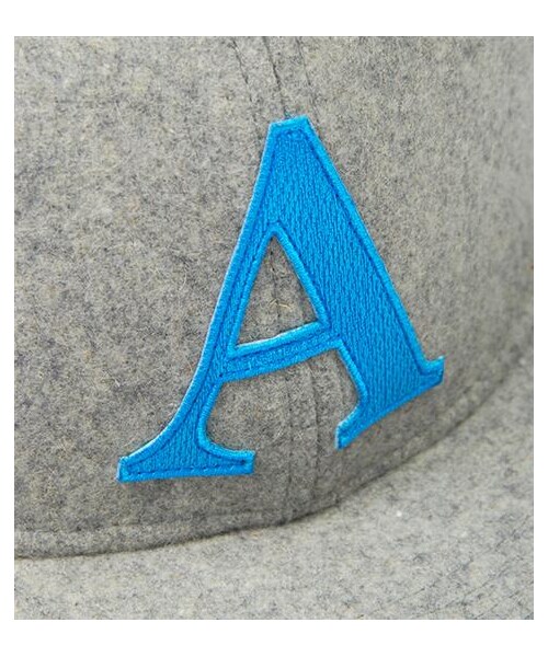 plain-me(プレインミー)の「字母刺繡棒球帽(その他・メンズ・字母A/字母M/字母P・UN)」の6枚目の写真