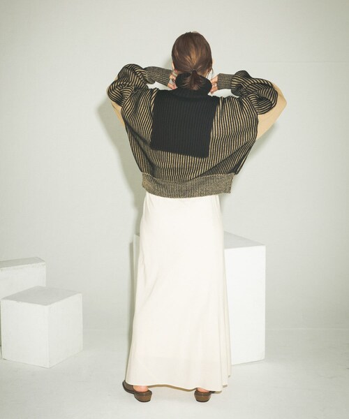 KBF（ケイビーエフ）の「レイヤードハーフZIPニット（トップス・レディース・IVO×BLUE/BLACK/GRAY×ORG・one）」の22枚目の写真