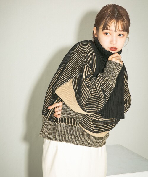 KBF（ケイビーエフ）の「レイヤードハーフZIPニット（トップス・レディース・IVO×BLUE/BLACK/GRAY×ORG・one）」の13枚目の写真