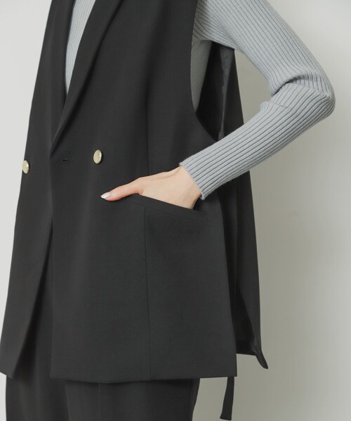 SENSE OF PLACE by URBAN RESEARCH(センスオブプレイスバイアーバンリサーチ)の「サイドベルトジレ(ジャケット/アウター・レディース・GRAY/BLACK/BEIGE・one)」の3枚目の写真