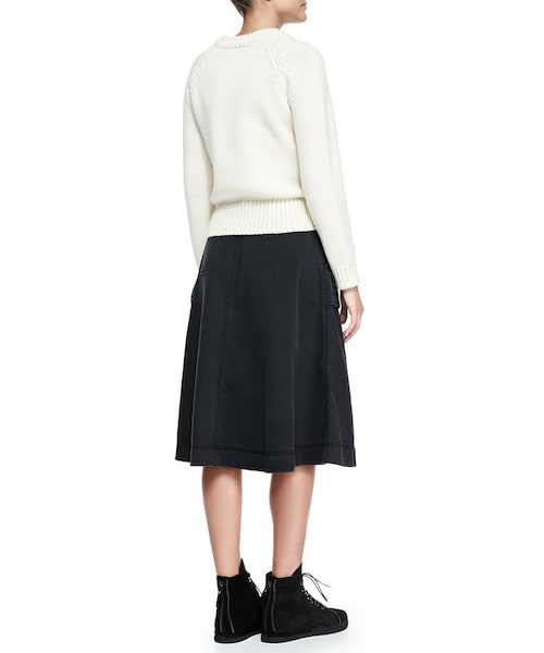 Marc by Marc Jacobs（マークバイマークジェイコブス）の「MARC by Marc Jacobs Tea-Length Cargo Skirt, Black（スカート・レディース・BLACK・4/2/6）」の2枚目の写真